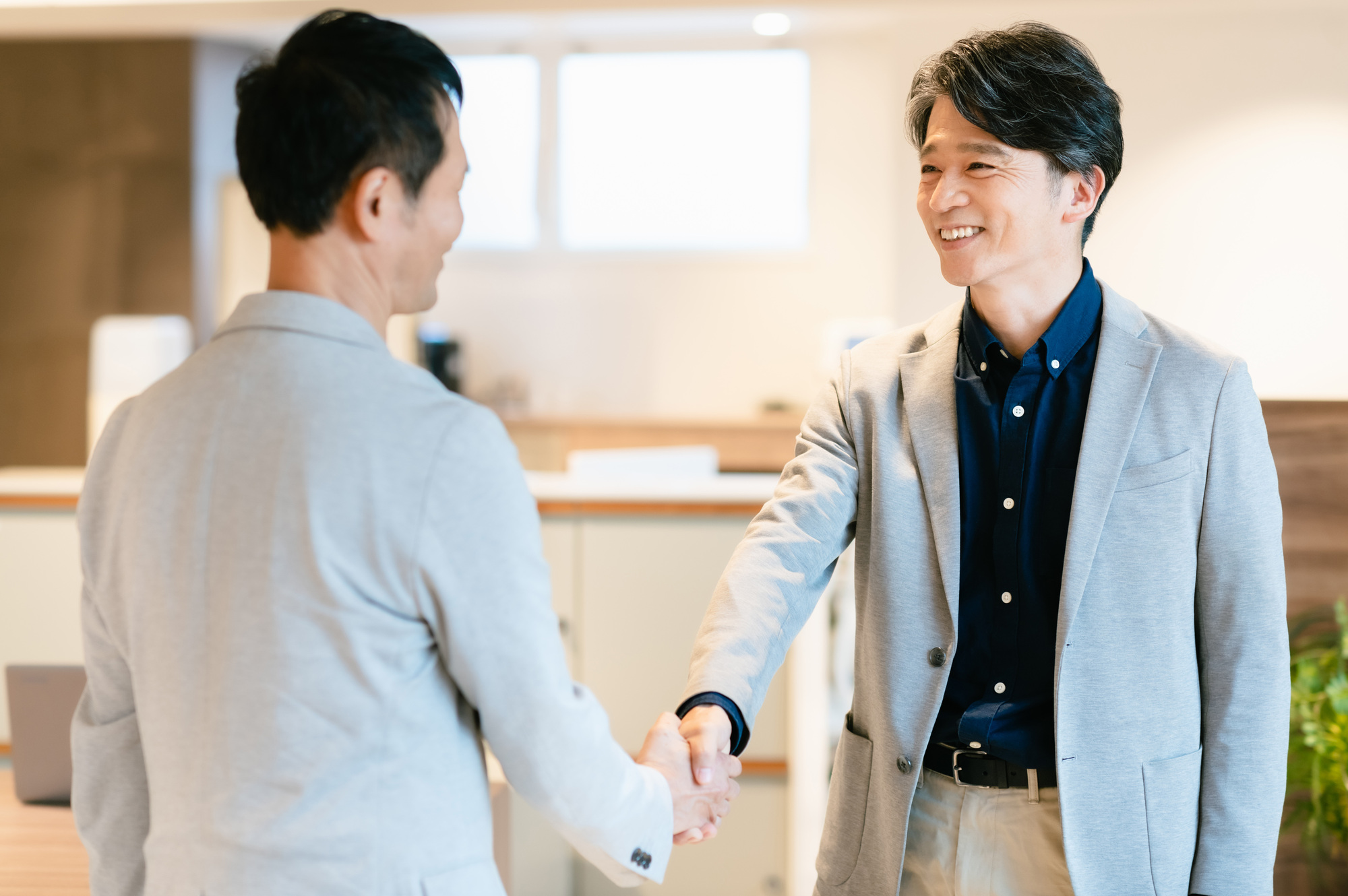 相続放棄の手続きはどう進める？申述の流れと必要書類